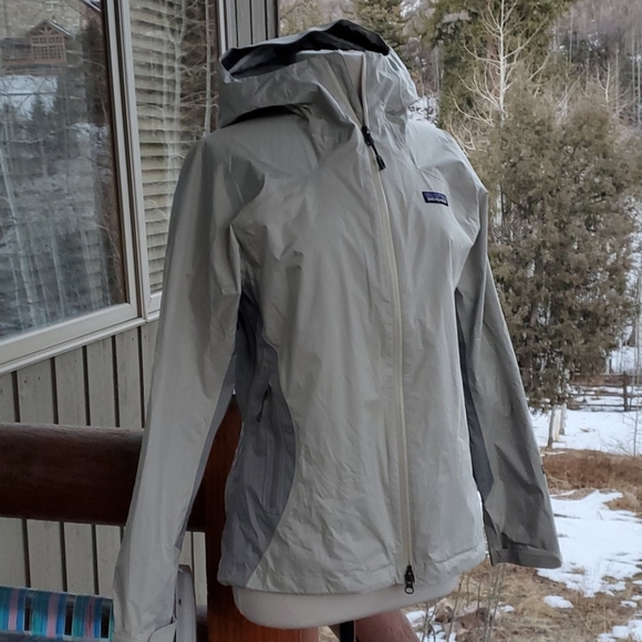 Patagonia Jackets & Blazers - Patagonia Rain Shadow jacket